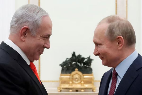 Tehran hardliner alleges Israel tipped off Russia on regime change plan