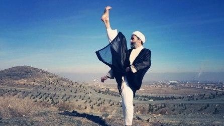 ممثل المرشد الإيراني في قم يؤكد أهمية عدم "مواجهة" الرياضيين الإسرائيليين