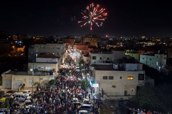 جنجال اقامت فلسطینیان آزادشده در هتل ۵ ستاره قاهره؛ هتل از پایان اقامت آنها خبر داد