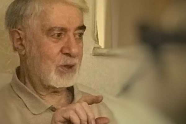 أنباء متضاربة في إيران حول تدهور صحة زعيم الحركة الخضراء حسين موسوي
