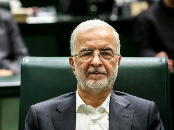 مومنی، وزیر کشور: اتباع غیرقانونی و بدون مجوز اخراج میشوند