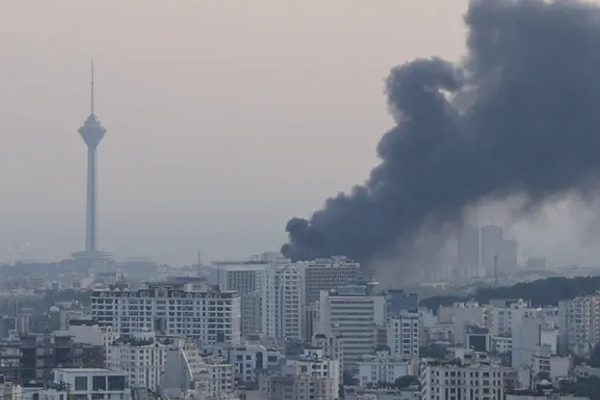 فرار أشخاص من إيران عبر الحدود الجبلية مع أرمينيا