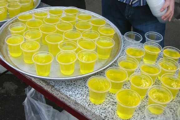 در گلوگاه مازندران، ۸۰۰ نفر با نوشیدن شربت نذری مسموم شدند