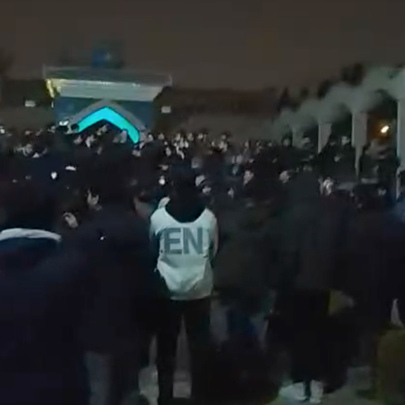 طلاب جامعة أمير كبير الإيرانية يؤكدون عدم الصمت "أمام الظلم والقمع"