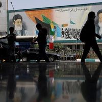 لماذا يرى النظام الإيراني أن التغيير أخطر من الحرب؟