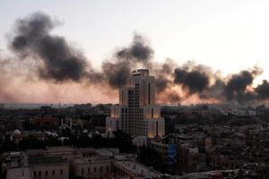 یک ژنرال حکومت بشار اسد به اتهام همکاری با جمهوری اسلامی و بمباران شیمیایی دمشق بازداشت شد