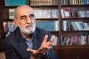 کیهان مذاکره با آمریکا را «عملیات فریب» خواند و خواستار پاسخ نظامی به محاصره شد