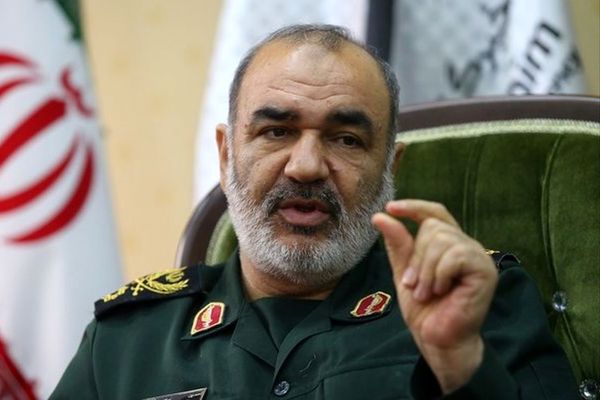 قائد الحرس الثوري الإيراني: إذا هددتنا أميركا بشأن النووي.. فنحن مستعدون للحرب