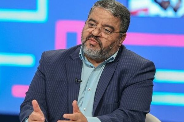 رئيس "الدفاع المدني" الإيرانية: حجب "إنستغرام" و"واتساب" كان عملاً "ذكيًا"