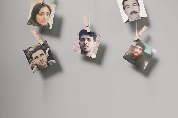 أُعدموا سرًا ودُفنوا في مكان مجهول.. الغموض يحيط بمصير جثث 5 سجناء سياسيين في إيران