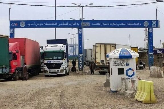 انجمنهای صنفی کامیونداران: طالبان با قلدری تردد کامیونهای ایرانی را محدود کرده است