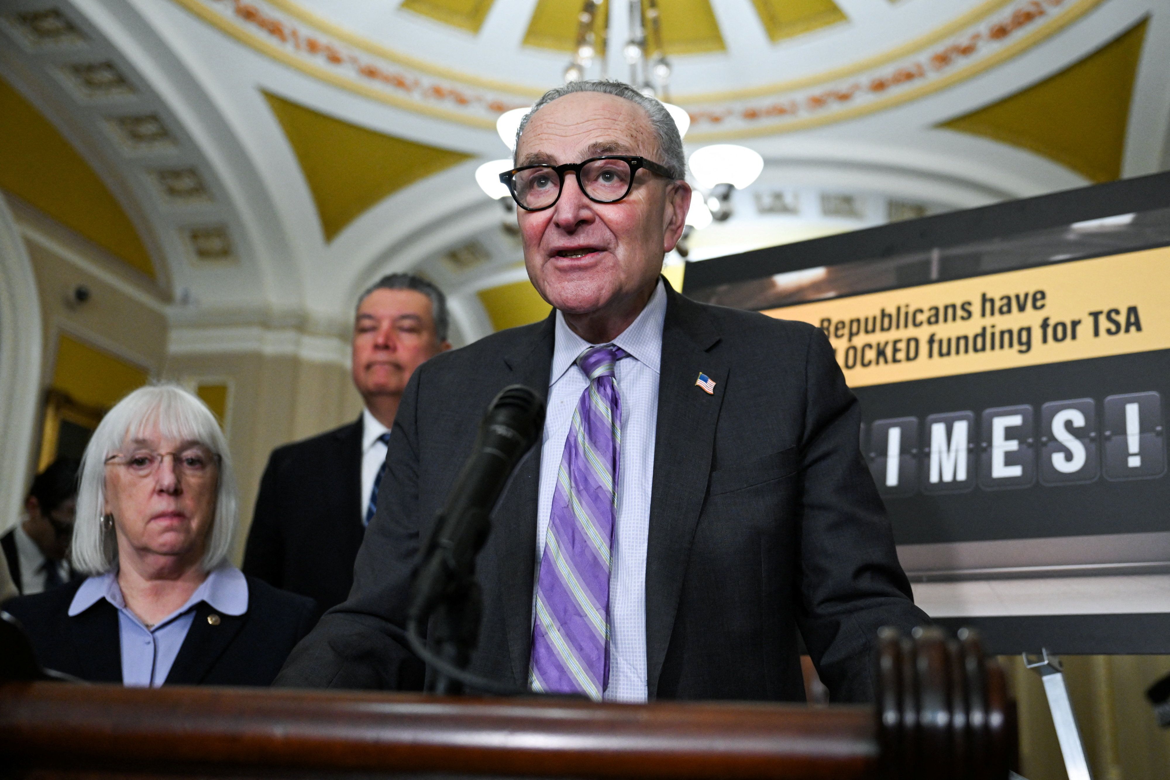 رهبر اقلیت سنای آمریکا از چهارمین تلاش دموکرات‌ها برای پایان جنگ ایران خبر داد