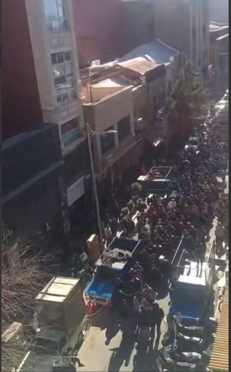 تصویری از اعتصاب کاسبان خیابان لاله زار تهران