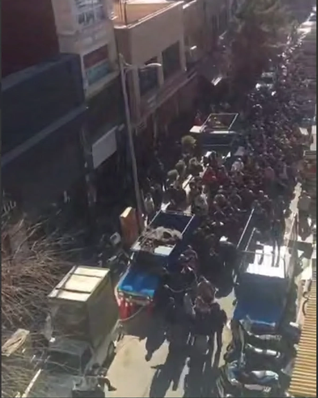 معهد أوراسيا: الأزمات المتلاحقة تهدد استمرار النظام الإيراني