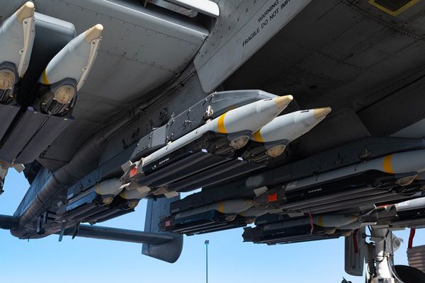 قلق لدى واشنطن من احتمال قيام إيران بـ "هندسة عكسية" لقنبلة أميركية لم تنفجر في لبنان