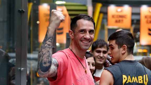 گردشگر اسپانیایی پس از ۱۵ ماه حبس در زندان اوین به اسپانیا بازگشت