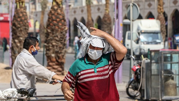 افزایش شدید دما در شهرهای مختلف ایران و ناتوانی حکومت در مدیریت بحران