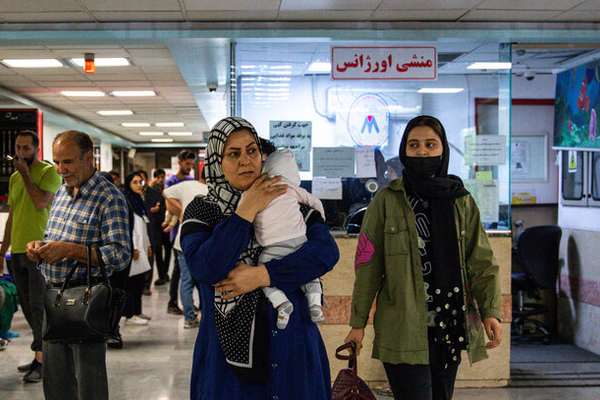 عضو کمیسیون بهداشت مجلس: بخشی از مردم بهدلیل گرانی درمان و دارو قید دکتر رفتن را زدهاند