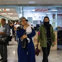 عضو کمیسیون بهداشت مجلس: بخشی از مردم بهدلیل گرانی درمان و دارو قید دکتر رفتن را زدهاند