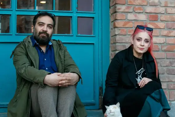 Filmmaker blasts Pezeshkian after travel ban reinstated