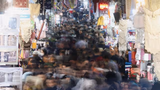 Economist In Iran Blasts State Control, Advocates Liberal Approach