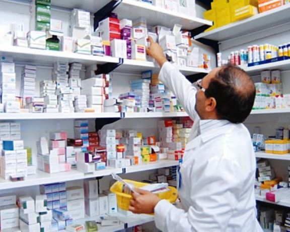 داروهای سرماخوردگی کودکان نایاب شد؛ کمبود آنتیبیوتیک و سهمیهبندی سرم در داروخانهها