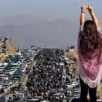 چهار سال پس از ژینا؛ نسلی که دیگر به پیش از «زن، زندگی، آزادی» بازنگشت