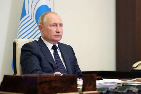 Raisi Tells Putin Iran Is 'Very Serious' About Nuclear Talks