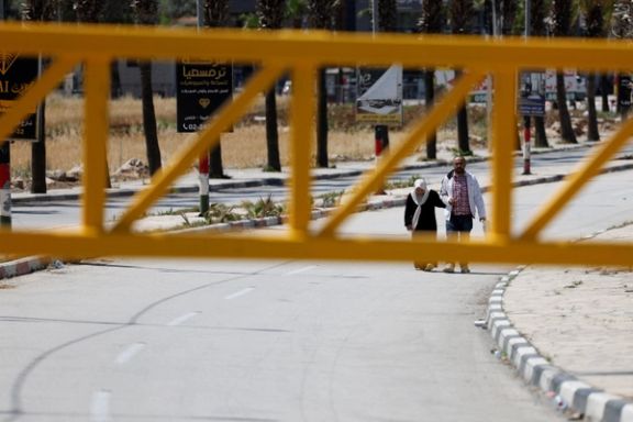 ارتش اسرائیل با نصب حصار فلزی دور شهر سینجیل در کرانه باختری، ۸ هزار نفر را محاصره کرد