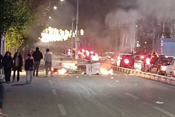 شاهد عيان: قوات الأمن الإيرانية أطلقت النار على المتظاهرين من أسطح المستشفيات في "جرجان"