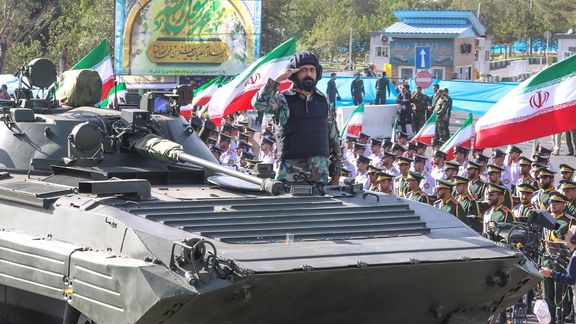 الحرس الثوري الإيراني: إلغاء عرض القوات المسلحة في كردستان وهمدان بسبب "التهديدات القائمة"