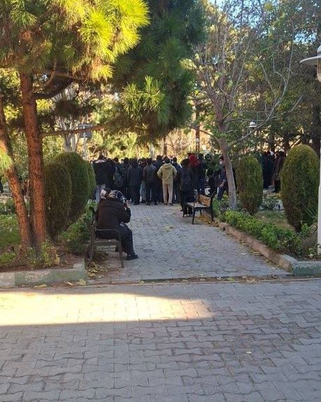 الجامعات الإيرانية تنتفض ضد خامنئي ونظامه