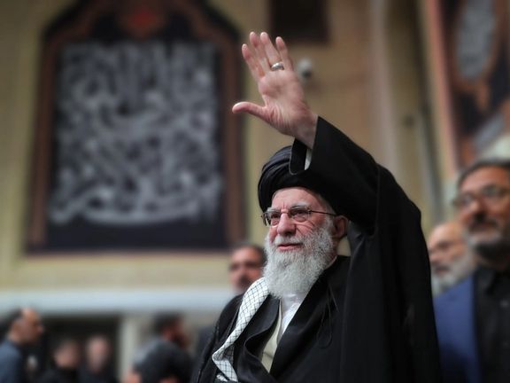 کانال وابسته به اطلاعات سپاه به خامنهای: یک ماه است به کشورت حمله کردهاند و جواب ندادی