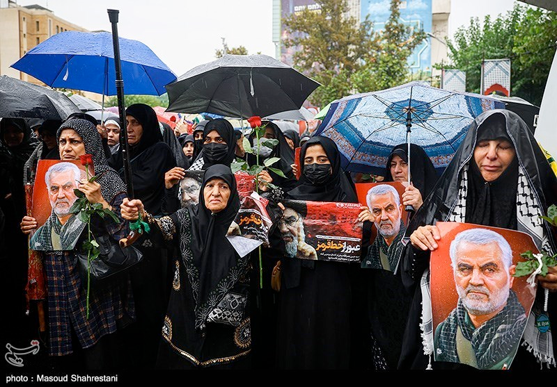         فشار حامیان حکومت به مقام‌ها برای انتقام کشته شدن حسن نصرالله