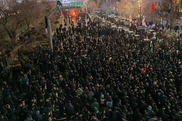 عفو بینالملل و دیدبان حقوق بشر: جمهوری اسلامی با شیوههای غیرقانونی معترضان را سرکوب کرد