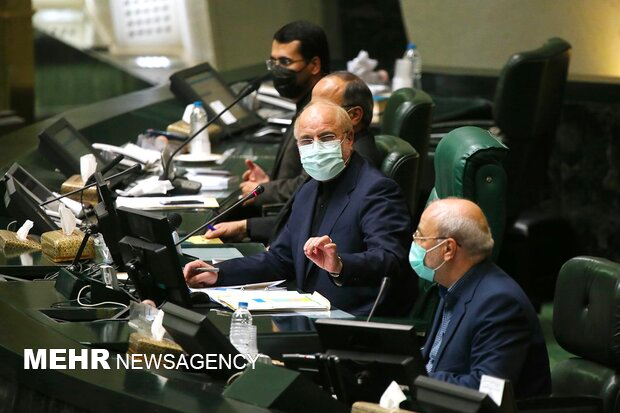 رئاسة البرلمان الإيراني تلغي قرار "تقييد" الإنترنت.. وتؤكد: قرار جديد بعد مراجعة الميزانية