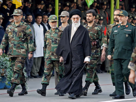 وكالة يهودية: تداعيات سقوط النظام الإيراني ستعادل سقوط "جدار برلین" عالميًا