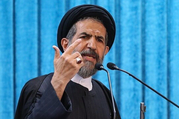 خطيب جمعة طهران: مَن يهاجمون القواعد الأميركية تربوا في "مدرسة الأنبياء"