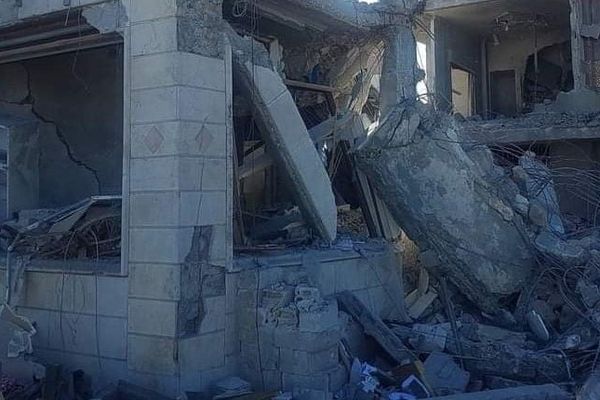 مصادر سورية: مقتل قادة كبار بالحرس الثوري الإيراني في انفجارات بمدينة بانياس