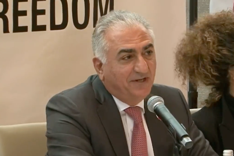 شاهزاده رضا پهلوی: فراتر از عقایدمان تعهدمان رسیدن به صندوق رای است