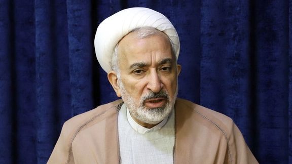 أستاذ بجامعة معارف القرآن في إيران: بعض الشباب يسعون لتغيير الجنس هرباً من الخدمة العسكرية