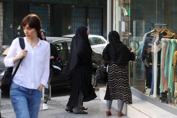 An Iranian woman without mandatory hijab on a street in Tehran (July 2023)