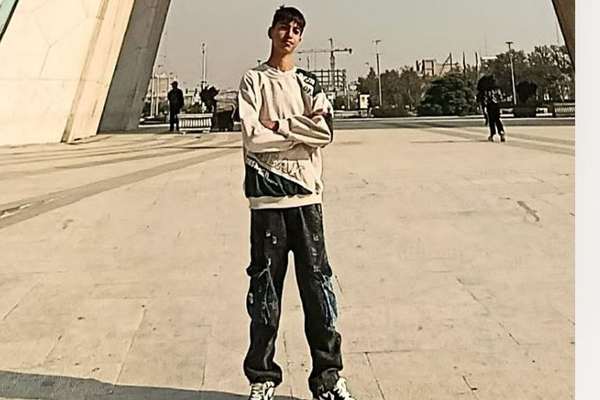 سپهر سلطانی؛ نوجوان عاشق پهلوی که با گاز اشکآور کشته شد
