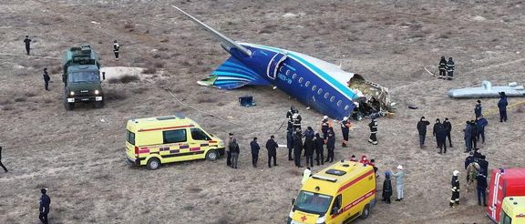 یورونیوز: روسیه مانع فرود اضطراری هواپیمای جمهوری آذربایجان پس از اصابت موشک شد