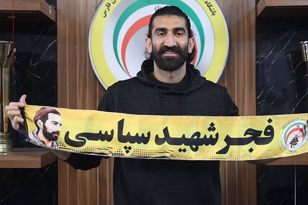 باشگاه فجرسپاسی از علیرضا بیرانوند رونمایی کرد