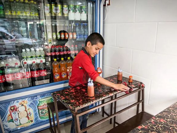 وكالة إيرانية: الأطفال والنساء والأجانب ضحايا "العمل القسري" في ورش طهران