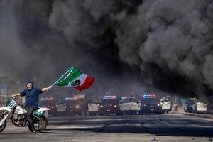 ۲۲ فرماندار دموکرات تصمیم ترامپ برای استقرار گارد ملی در لسآنجلس را محکوم کردند