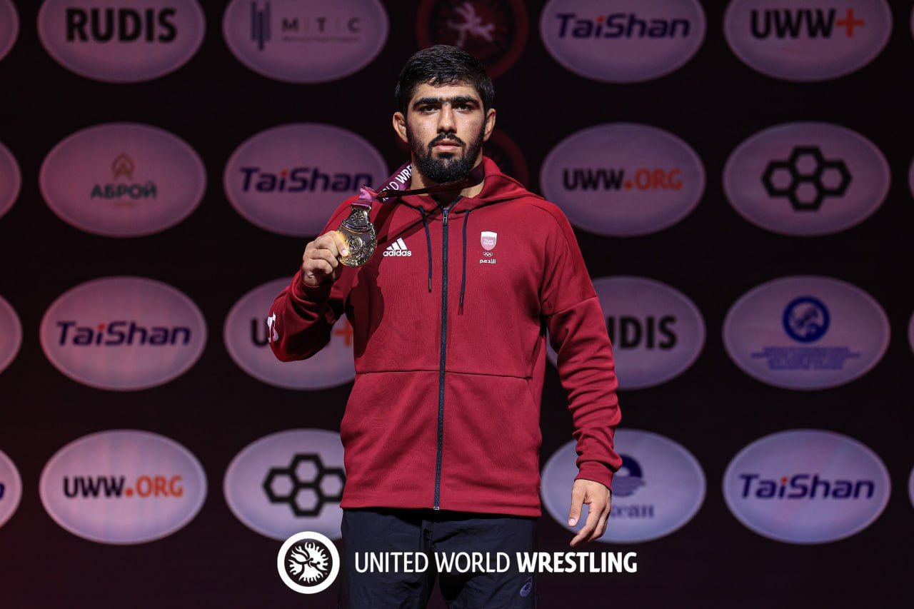 طلای تاریخی شاهین بداغی، کشتی‌گیر ایرانی‌الاصل برای قطر در کشتی قهرمانی آسیا