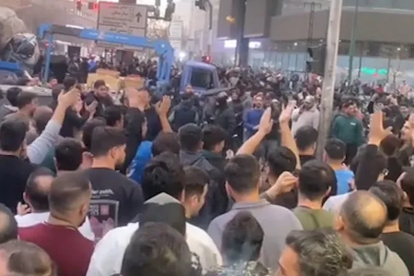 Tehran shopkeepers protest currency plunge as rial hits all-time low