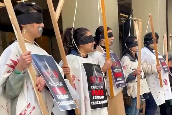Iranians Across World Voice Anger At Regime’s Brutality